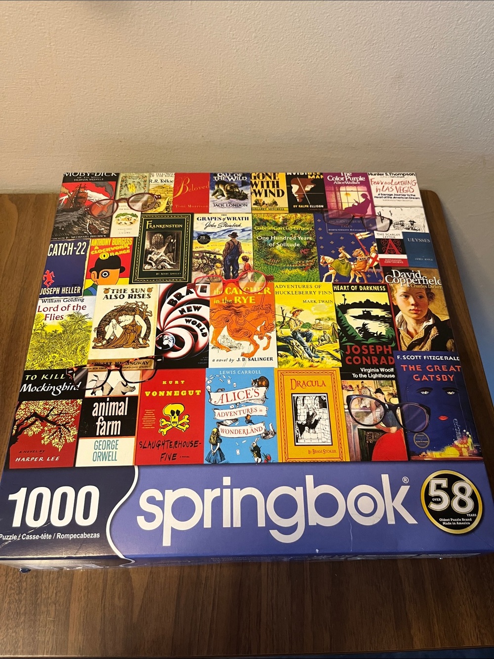 “Nostalgic Novels” 1000-Piece Puzzle